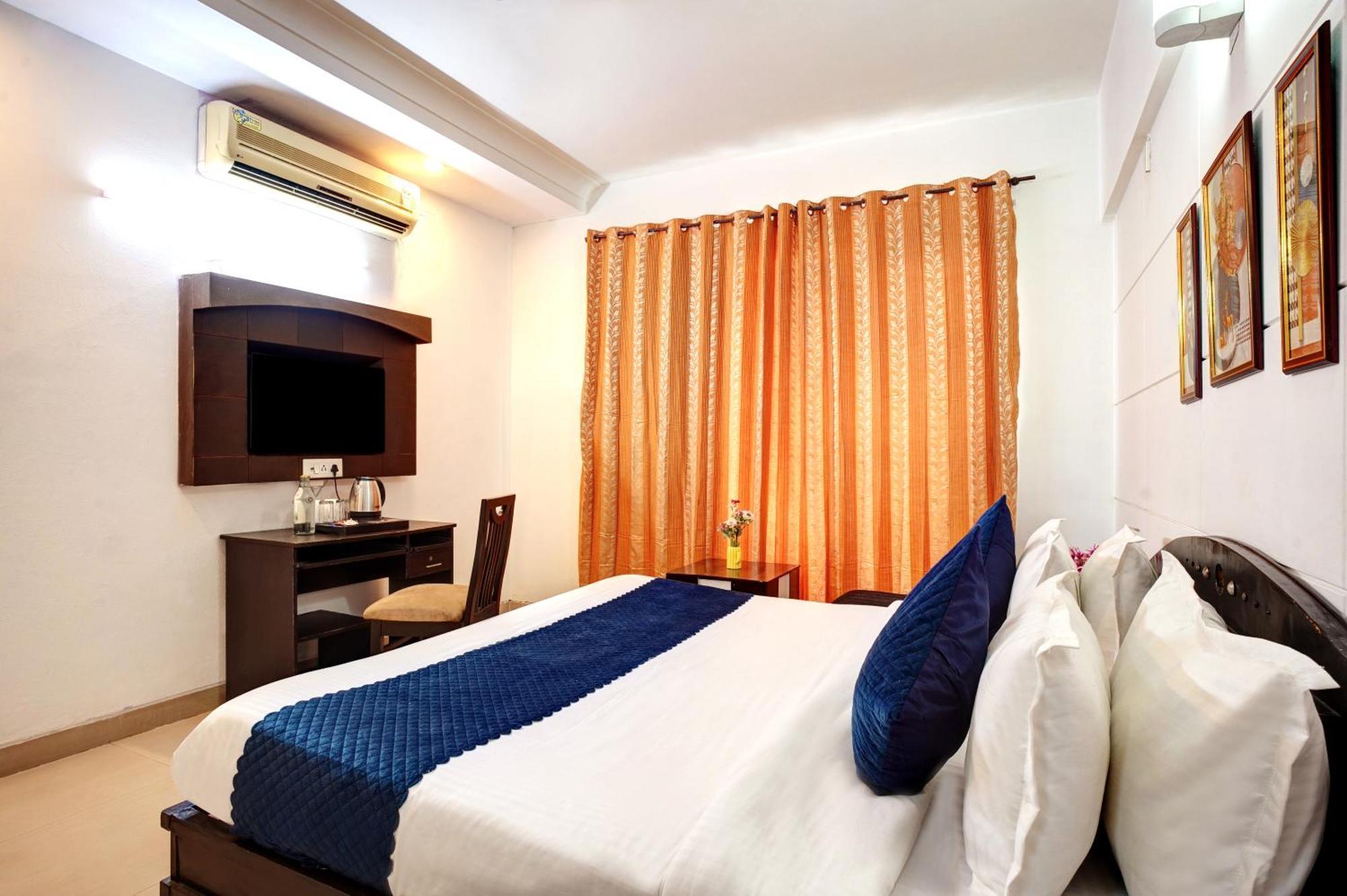 Nexhub Stay - Huda City Centre Ґурґаон Екстер'єр фото