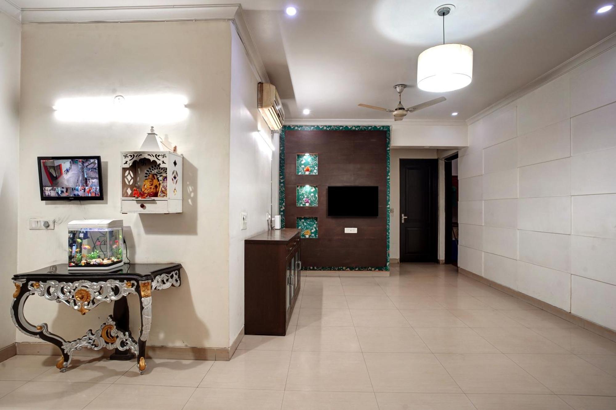 Nexhub Stay - Huda City Centre Ґурґаон Екстер'єр фото